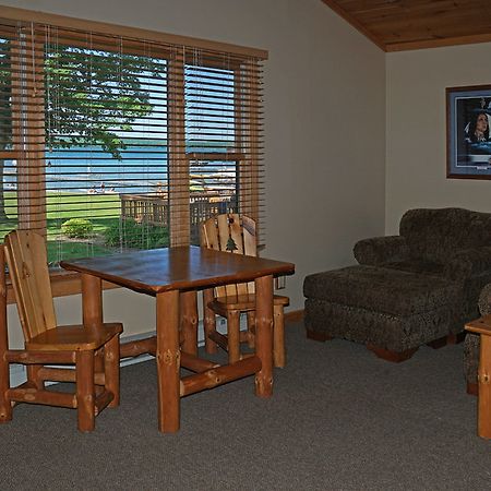 Sugar Lake Lodge Grand Rapids Exterior photo